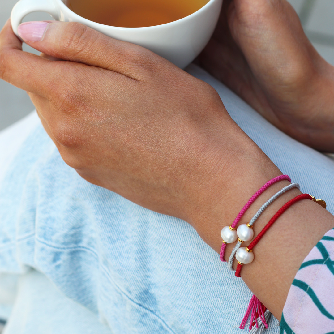 Jersey Pearl Tassel Bracelets Cosmopolitan, Grey and Red